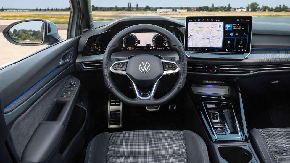 Η Plug-in hybrid έκδοση VW Golf GTE καθώς και οι σπορ εκδόσεις φέρουν σύστημα τεχνητής νοημοσύνης ChatGPT.