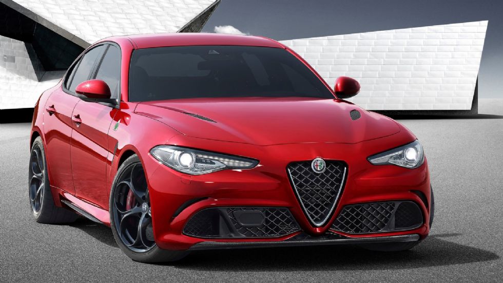 Μη ξεχνάμε και την κορυφαία Alfa Romeo Giulia Quadrifoglio των 503 ίππων…