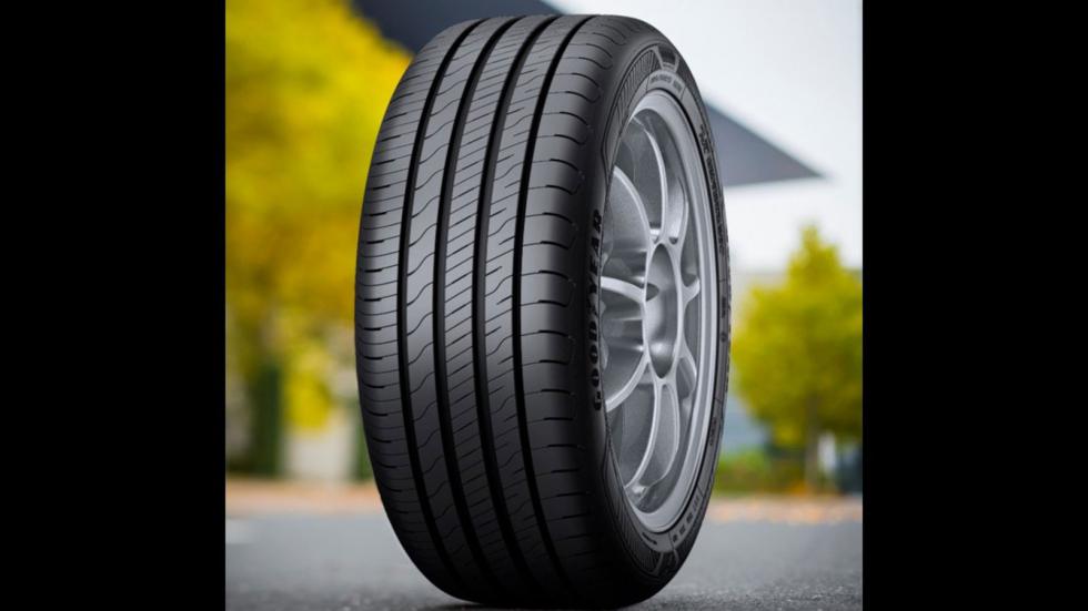 Κορυφαίο σε ανθεκτικότητα το Goodyear Efficient Grip Performance 2, που έχει όριο φθοράς πάνω από 55.000 χιλιόμετρα.