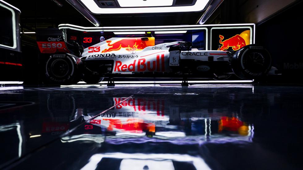 Στα λευκά η Red Bull στην Τουρκία για να τιμήσει την Honda