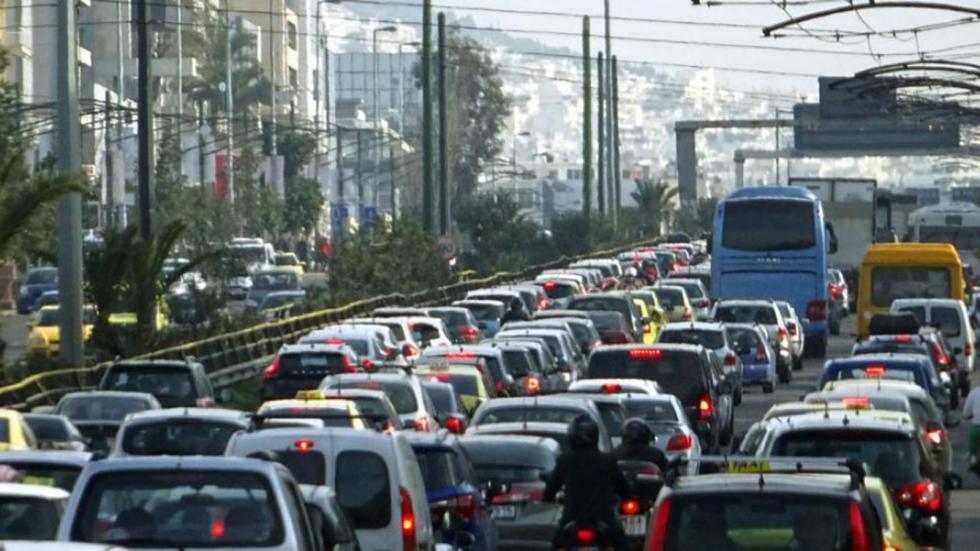 Ετοιμάζει το τέλος των πωλήσεων Ι.Χ. με βενζίνη και ντίζελ η κυβέρνηση 