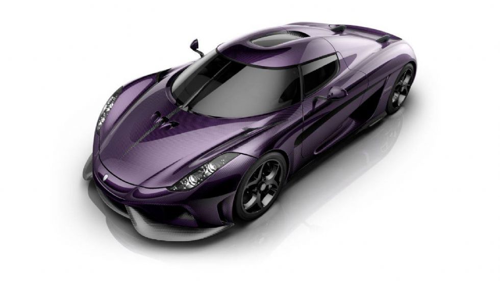 Η Koenigsegg «Lila Regera», που στα σουηδικά σημαίνει «Μωβ βασιλεία», είναι η πρόταση του ιδιοκτήτη της εταιρείας για να αποτίσει φόρο τιμής στον Prince.