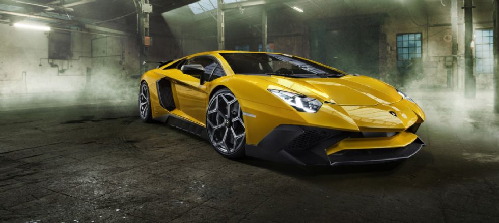 35 γυναίκες «τρέχουν» με Lamborghini σε ορεινό στροφιλίκι