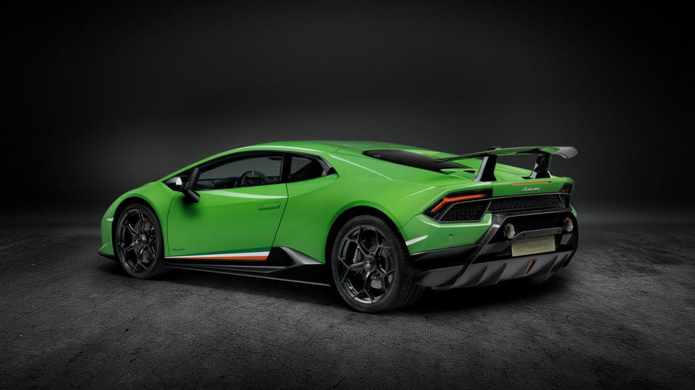 Ιδού η νέα, πολύ hot Huracan Performante από την Lamborghini.