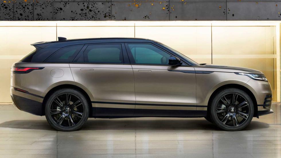 Νέο «μαυρισμένο» Range Rover Velar HST