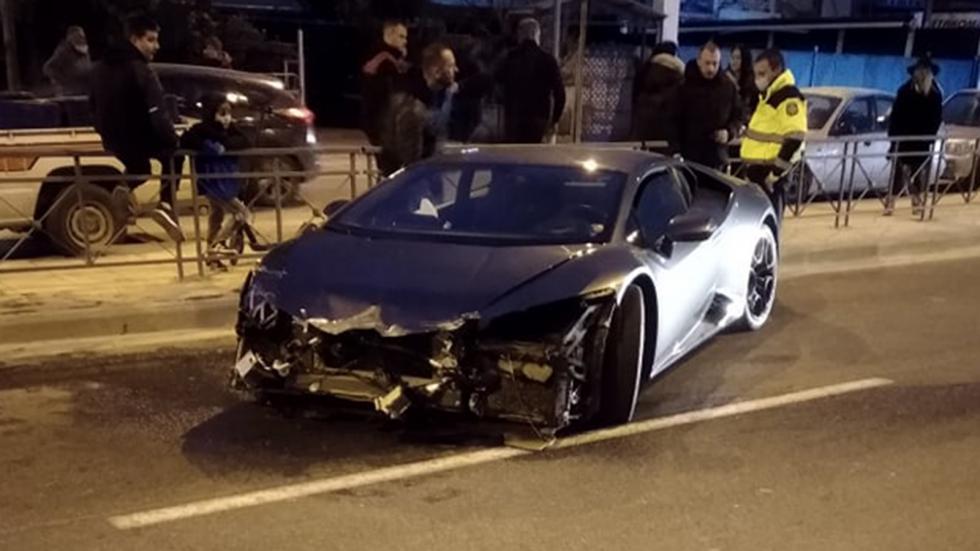 Lamborghini υπέστη σοβαρές υλικές ζημιές σε τροχαίο στη Λάρισα