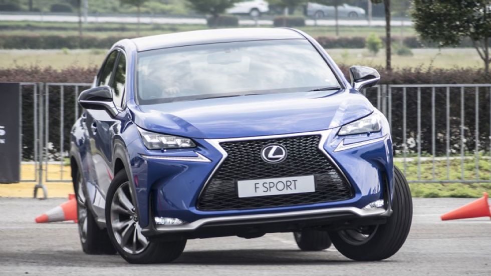 Το Lexus NX ήταν το πρώτο μοντέλο της πολυτελούς φίρμας το οποίο διέθετε υπερτροφοδοτούμενο κινητήρα. Από τότε αρκετά μοντέλα της Lexus έχουν turbo μοτέρ, κάτι το οποίο θα συνεχίσει να προσφέρει η γκά