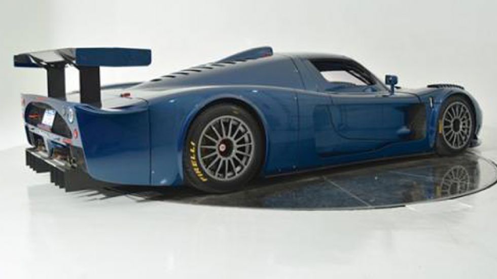 Εντυπωσιακή η Maserati MC12 Versione Corse.