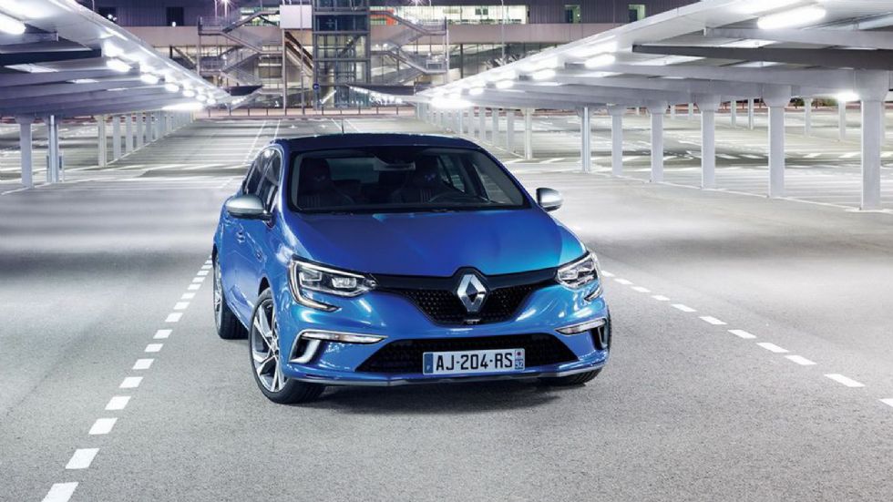 Δείτε όλες τις πληροφορίες για το νέο Renault Megane το οποίο θα έχει ως βασική έκδοση βενζίνης την 1,2 με 90 άλογα και πετρελαίου την 1,5 με 100 άλογα.