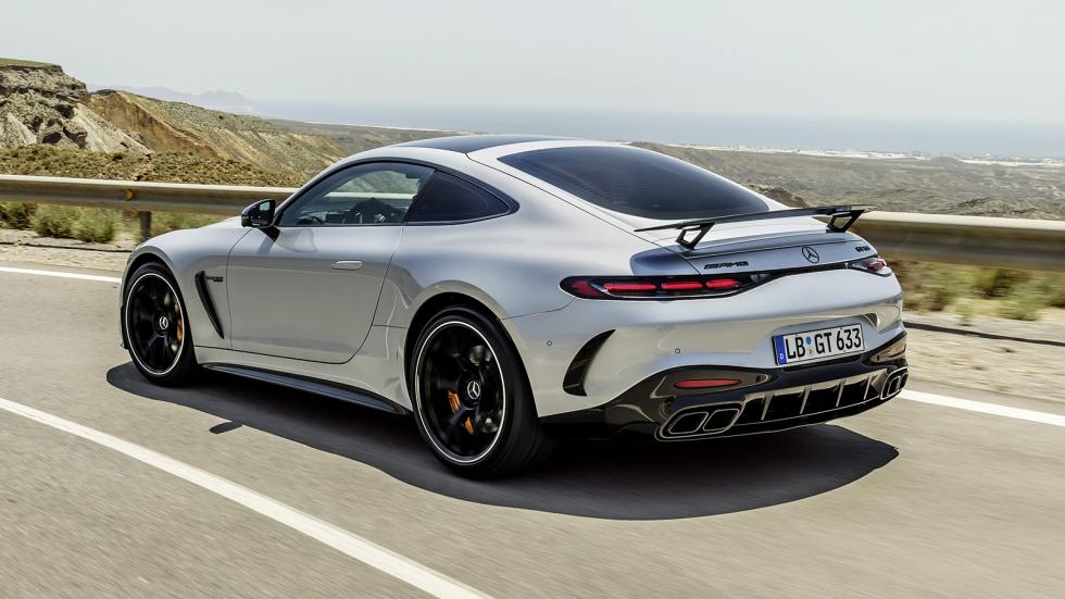 Νέα Mercedes-AMG GT: Έχει 4 θέσεις, τετρακίνηση & έως 585 PS