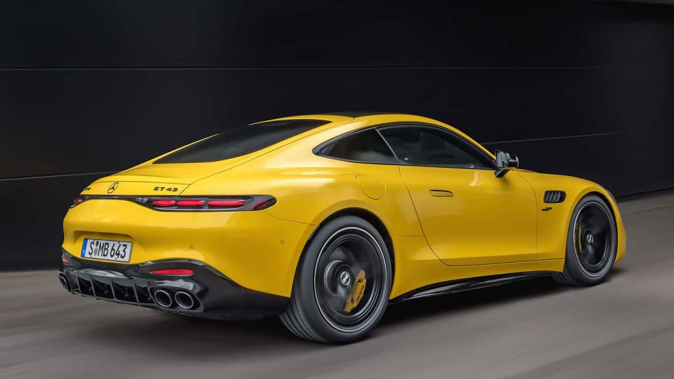 Νέα Mercedes-AMG GT 43 με 421 ίππους και τούρμπο από τη F1!