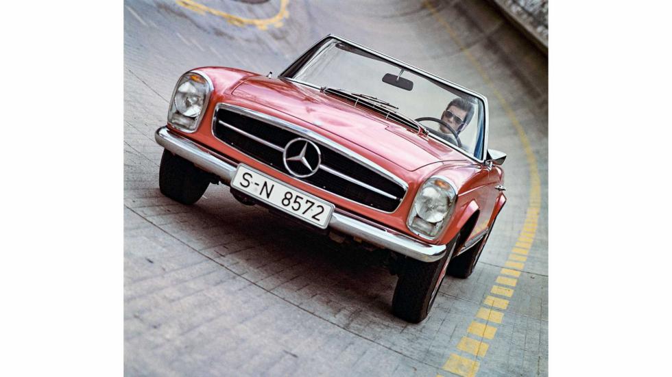 Mercedes 230 SL: Η «Παγόδα» έγινε 60 ετών!