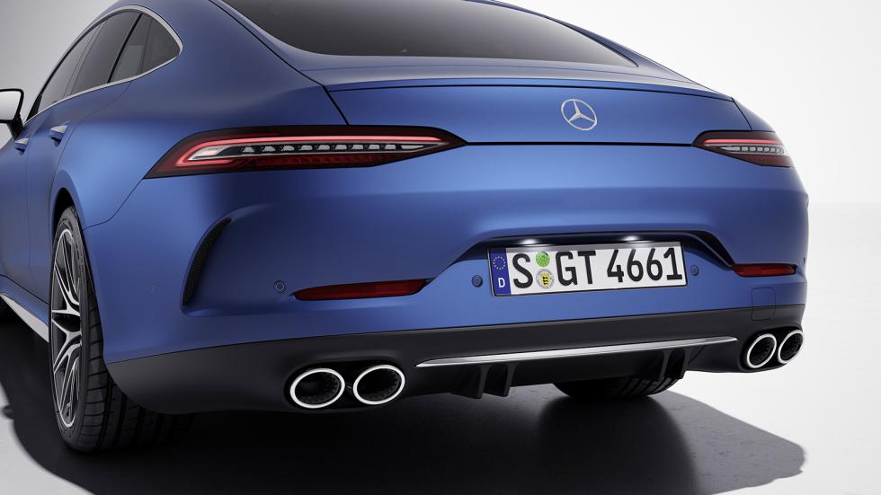 Με στυλ V8 οι... 6κύλινδρες Mercedes-AMG GT 4-Door Coupé