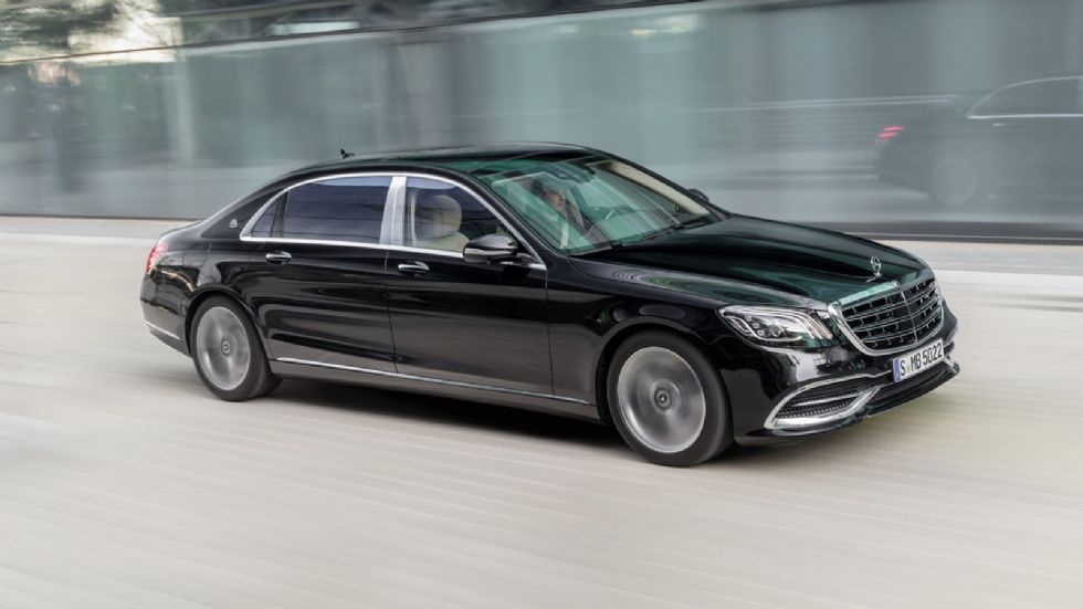 Οι εκδόσεις Maybach απέκτησαν περισσότερο χρώμιο…