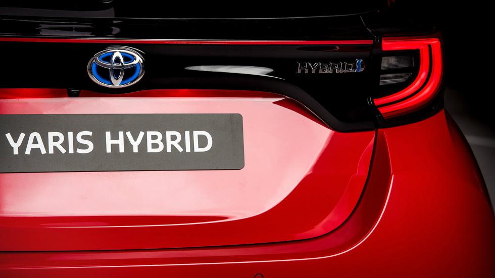 Πρώτη επαφή: Νέο Toyota Yaris (+videos)