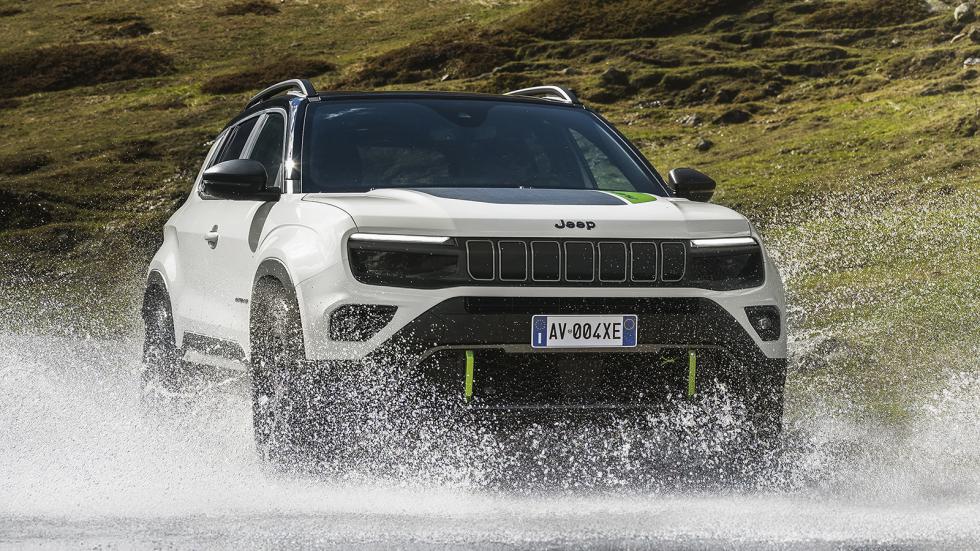 Νέο Jeep Avenger 4xe: Ήπια υβριδικό και τετρακίνητο με 136 ίππους