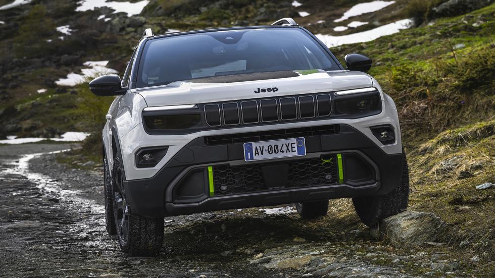 Νέο Jeep Avenger 4xe: Ήπια υβριδικό και τετρακίνητο με 136 ίππους