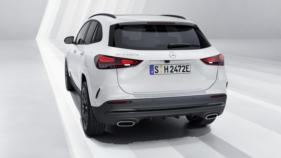 Ανανεωμένη Mercedes GLA: Mild Hybrid, diesel & Plug-in έως 224 PS