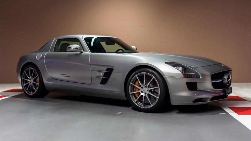 H Mercedes-Benz SLS AMG.