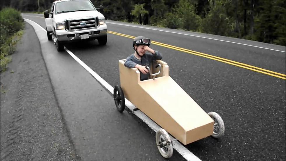 Ένα απλό soapbox car.