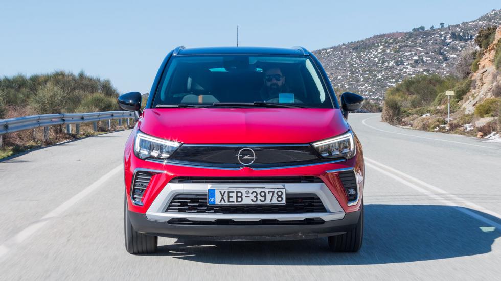 Best-seller μικρά SUV: Αυτόματο Crossland με 130 ή T-Roc με 150 άλογα;