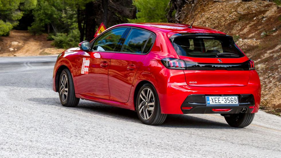 Πιο compact και με μικρό κύκλο στροφής (10,4 μ.) το Peugeot 208 είναι ένα κλασικό αυτοκίνητο πόλης. 