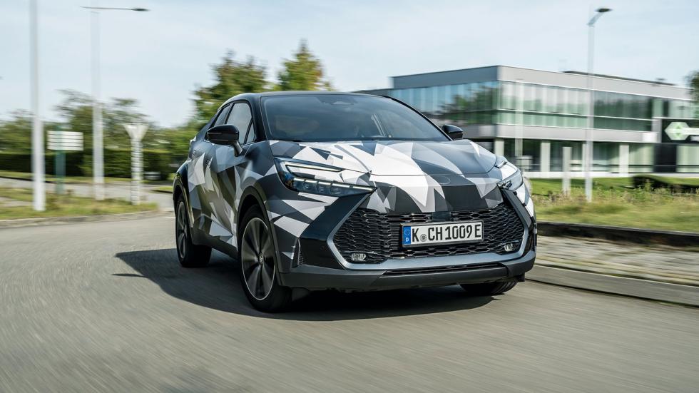 Οδηγούμε το νέο Toyota C-HR: Plug-in Hybrid με 223 άλογα