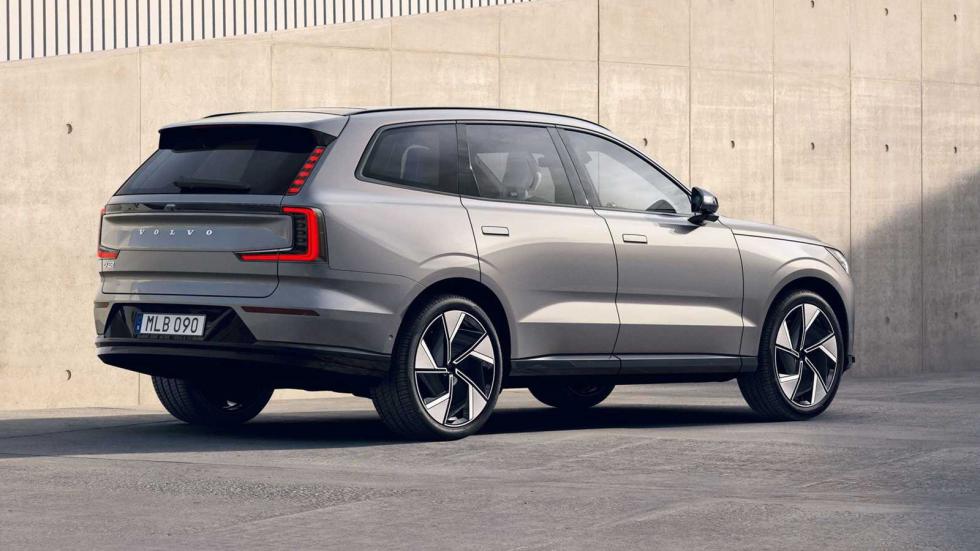 Νέο Volvo EX90: Η 7θέσια ηλεκτρική ναυαρχίδα της Volvo