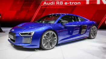   Audi R8 e-tron