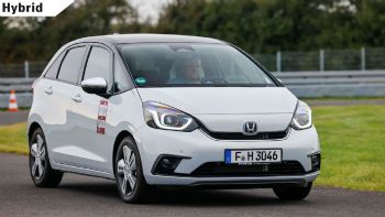 Οδηγούμε το νέο Honda Jazz e:ΗΕV