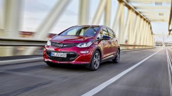 Opel Ampera-e: 750 .   