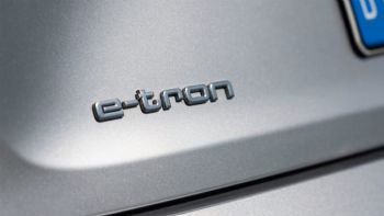    2022  Audi Q6 e-tron