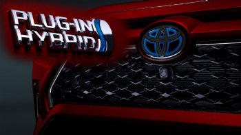 Toyota: Περισσότερα ηλεκτρικά & plug-in υβριδικά στην Ευρώπη