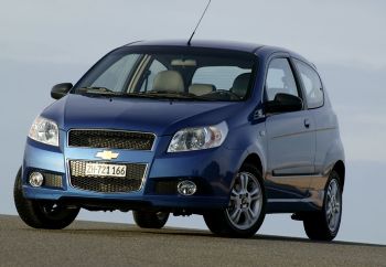  3 Chevrolet Aveo