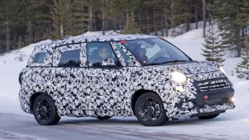 Spy pics: Fiat 500L Living  