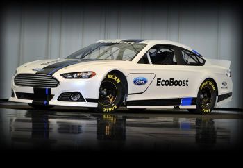 To Ford Fusion 2013  NASCAR