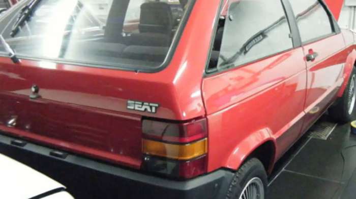 Βρέθηκε SEAT Ibiza 40 ετών με μόλις 69 χλμ. στο κοντέρ