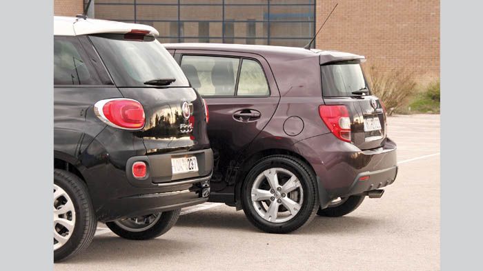 Fiat 500L 1,3 Multijet II vs Toyota Urban Cruiser 1,33 : Life & Style 