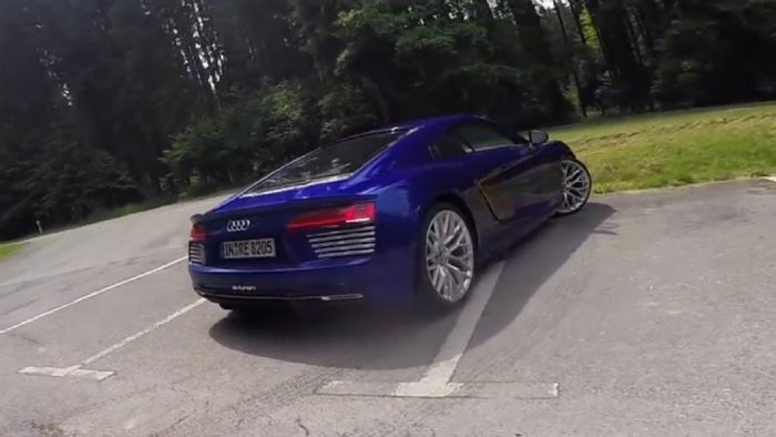 Στο δρόμο το Audi R8 e-tron