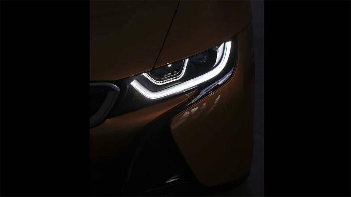 Η τελευταία teaser εικόνα της i8 Roadster