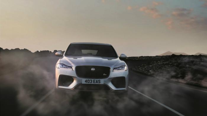 Video «ηφαίστειο» για την F-Pace SVR