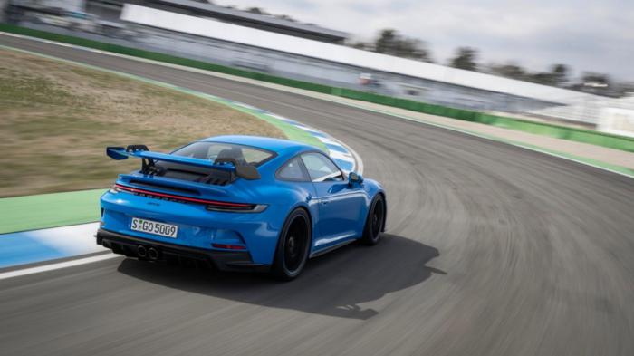 Η Porsche «ξεζούμισε» τη νέα 911 GT3 στις δοκιμές