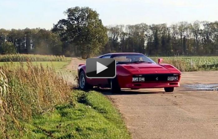 Μία Ferrari 288 GTO πηγαίνει με τις… «πόρτες»!