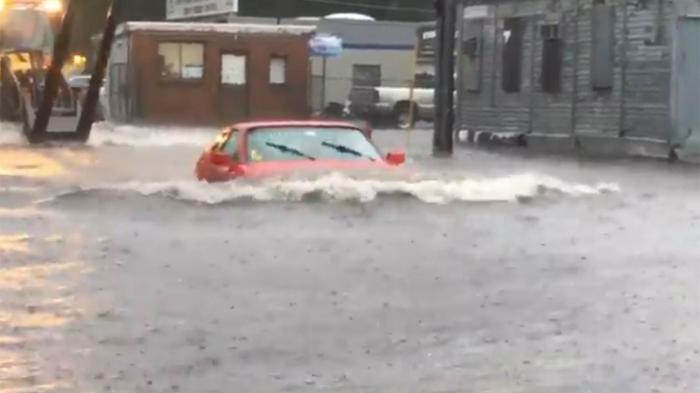 Οδηγός κάνει την Porsche «βάρκα» (+vid)