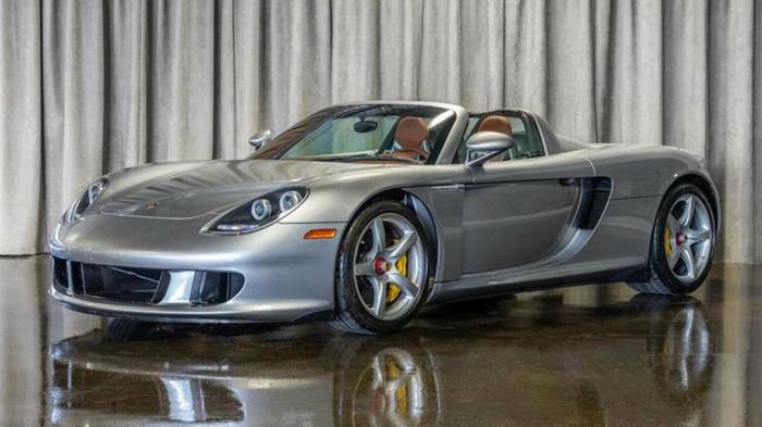 Πρόκειται για μια Porsche Carrera GT κατασκευής του 2005.