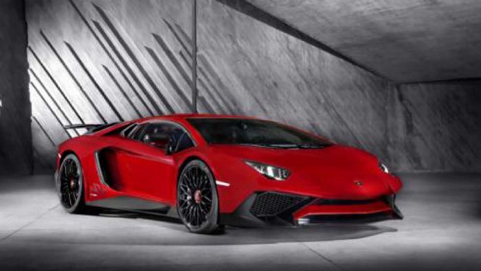 Ετοιμάζεται η Aventador Superveloce Roadster