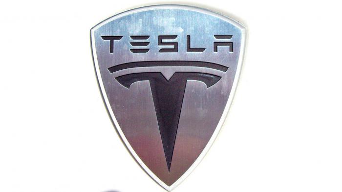 Εκτός χρονοδιαγράμματος η Tesla