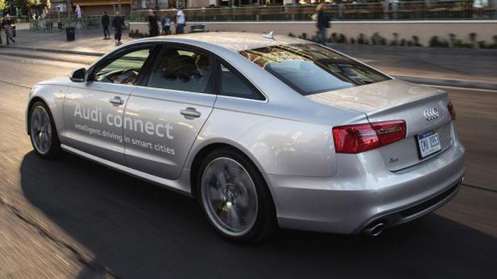 Νέο σύστημα της Audi «αχρηστεύει» τους σηματοδότες