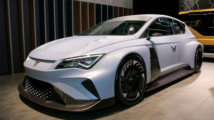 Το CUPRA e-Racer καλωσορίζει το E TCR 