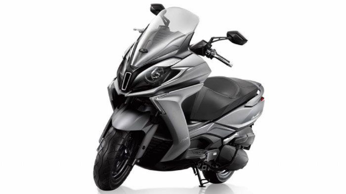 H KYMCO παρουσίασε στο Μιλάνο το νέο Downtown 350i, με μοντέρνα σχεδίαση και μεγαλύτερο-ισχυρότερο μοτέρ.